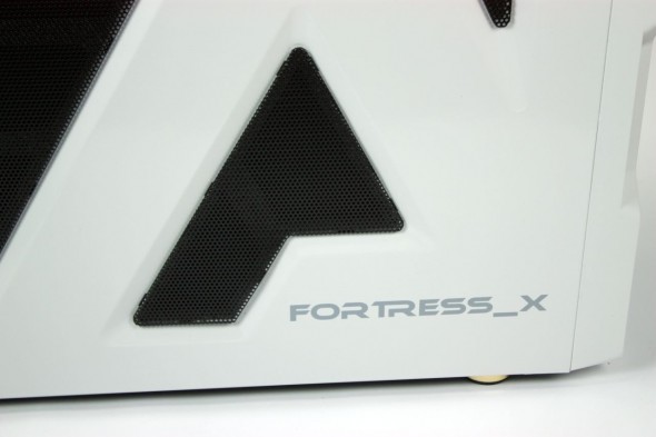 LC-Power_973W_Fortress_X_04