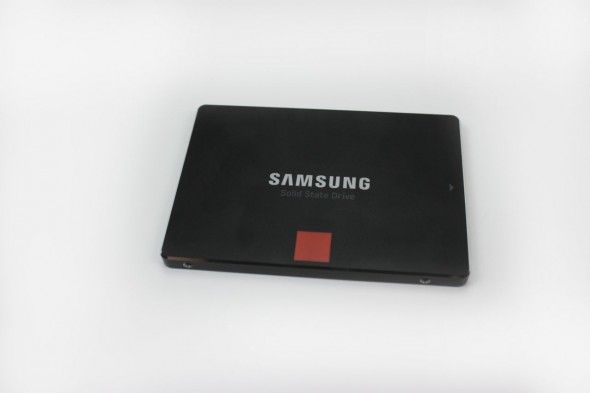 Samsung_SSD_840_Pro_10