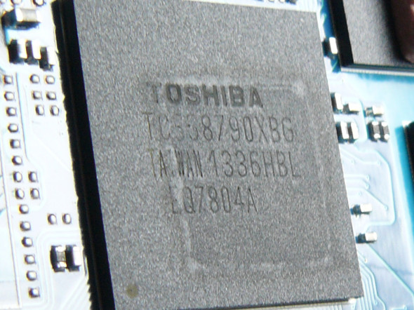 3DTester.de - Toshiba HG6 SSD - THNSNJ256GCSU - 256GB - SSD-Chip 02