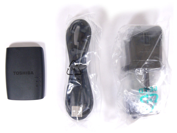 3DTester.de - Toshiba Store.E Wireless Adapter - Lieferumfang